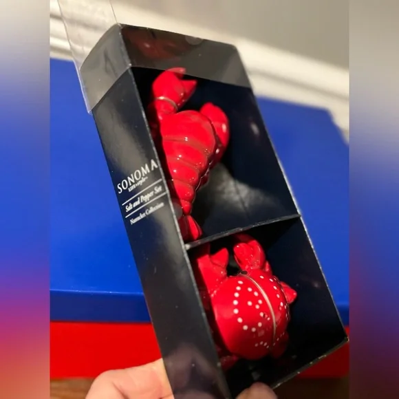 Sonoma Lobster & Crab Salt & Pepper Shaker - NWT So cute! - Picture 6 of 9